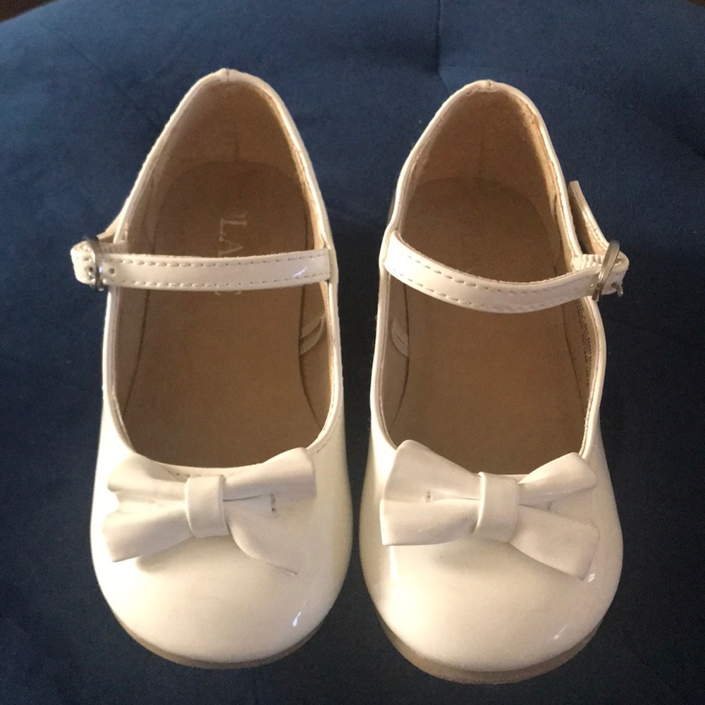 Dress shoes